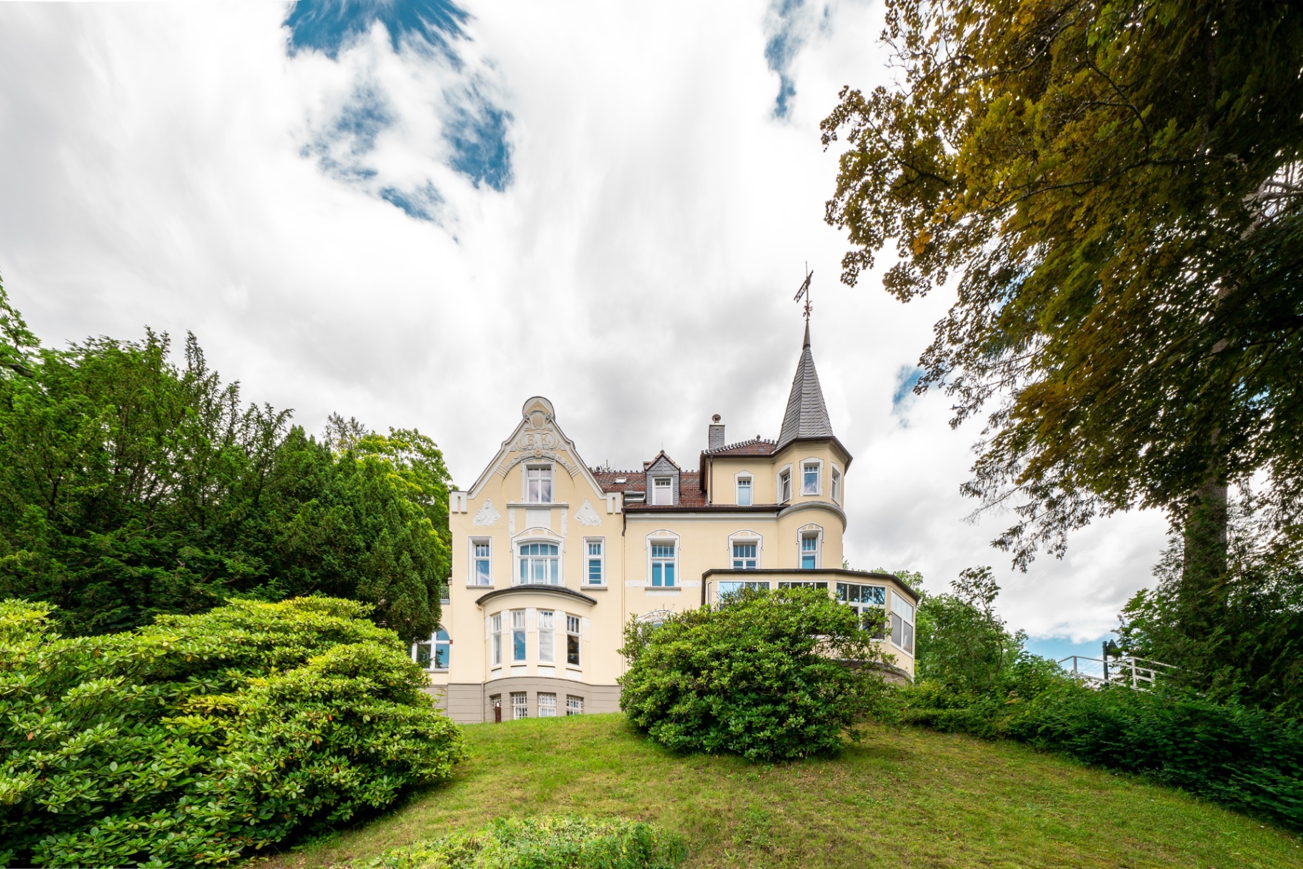 OBS Schloss Gebäude